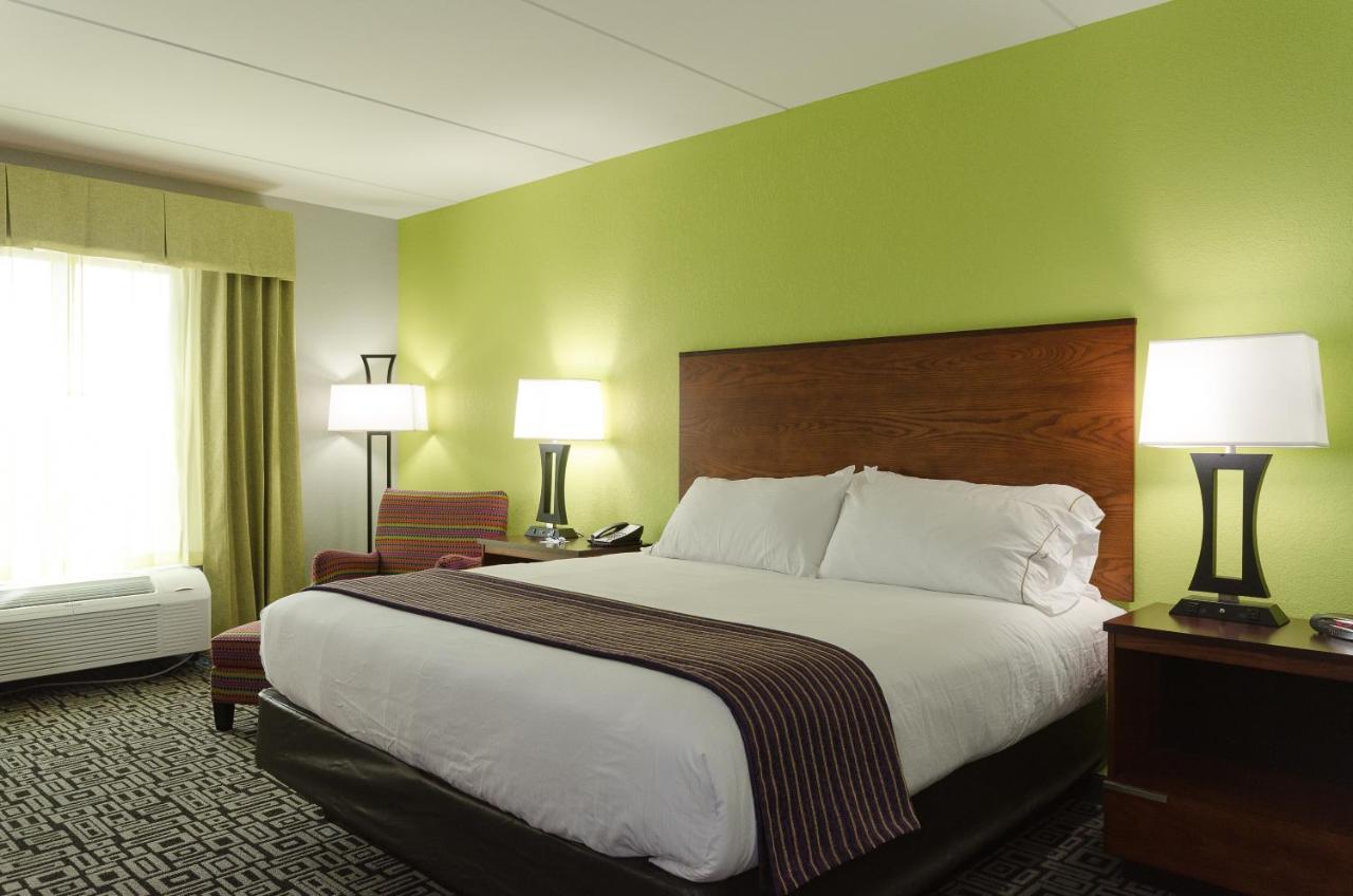 Holiday Inn Express Hickory - Hickory Mart By Ihg Exteriér fotografie
