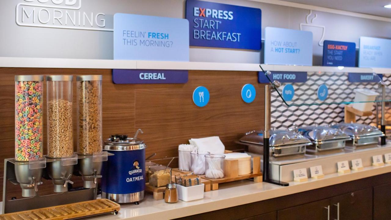 Holiday Inn Express Hickory - Hickory Mart By Ihg Exteriér fotografie